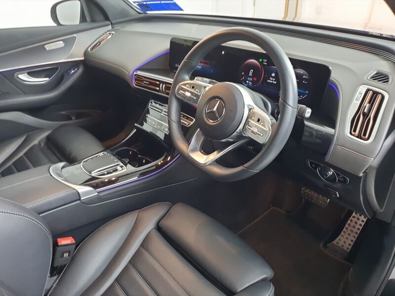 More views of Mercedes-Benz EQC