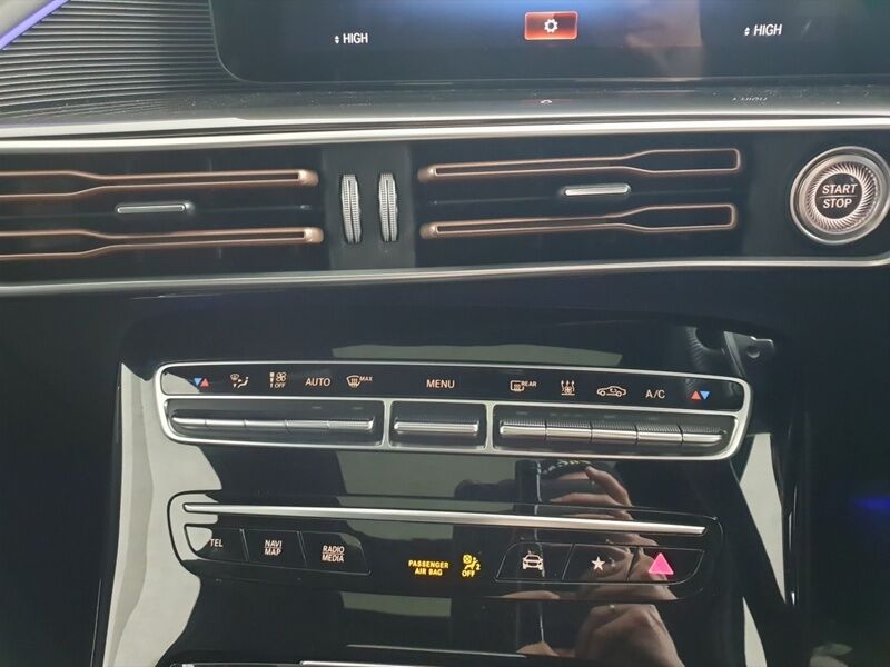 More views of Mercedes-Benz EQC