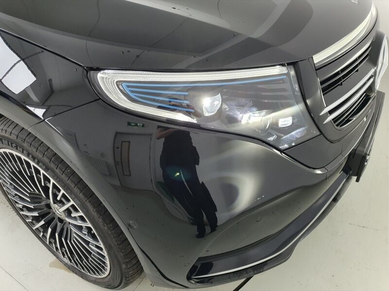 More views of Mercedes-Benz EQC