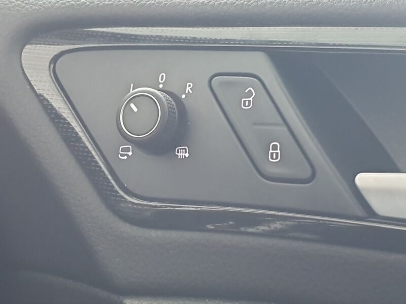 More views of Volkswagen Golf