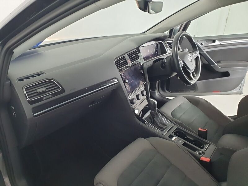 More views of Volkswagen Golf