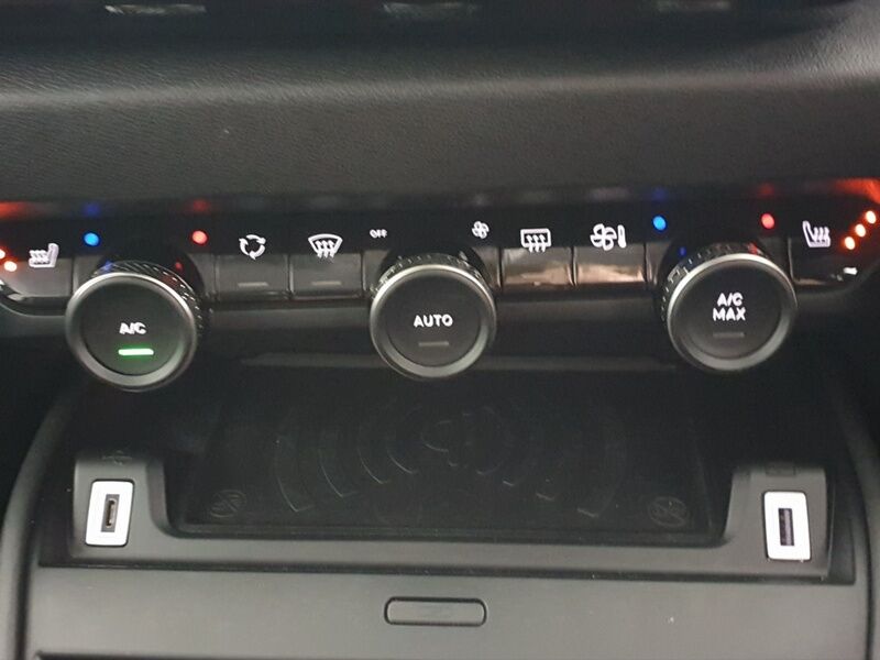 More views of Citroen e-C4