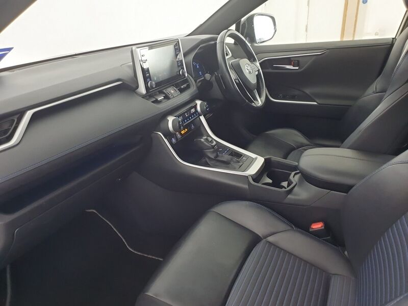 More views of Toyota RAV4