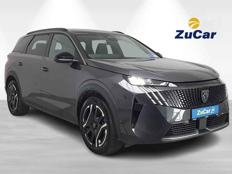 More views of Peugeot 5008