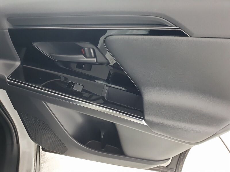 More views of Toyota bZ4X