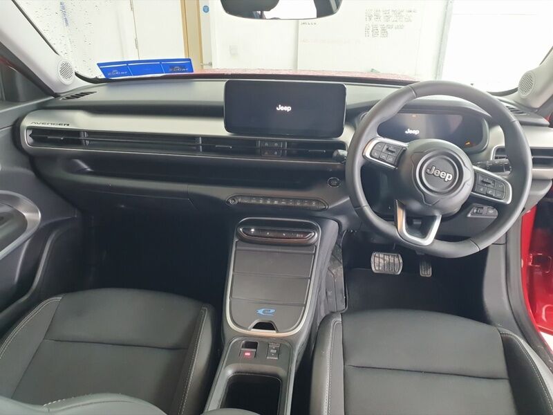 More views of Jeep Avenger