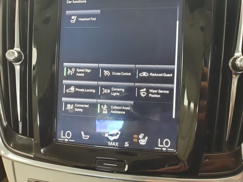 More views of Volvo V90