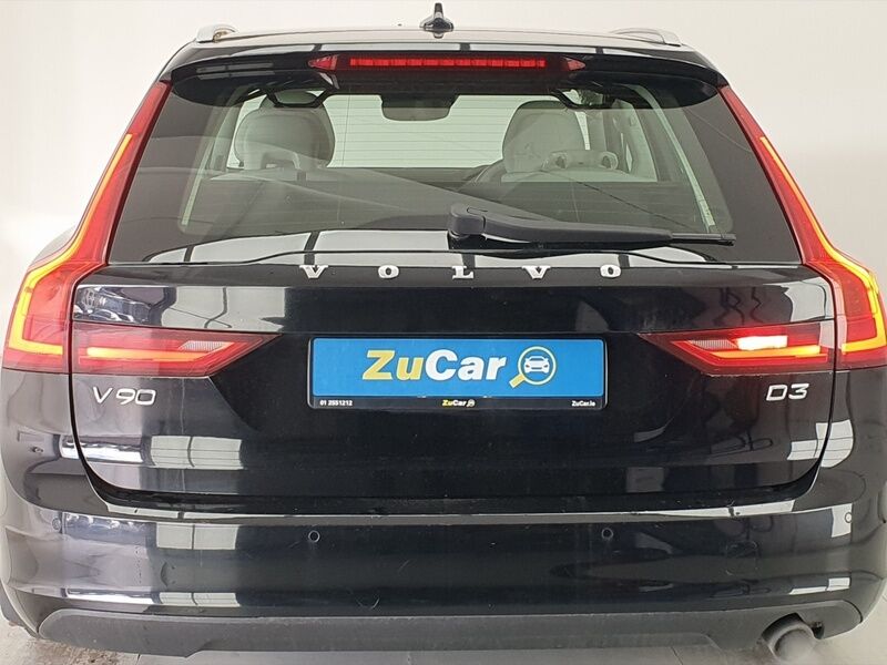 More views of Volvo V90