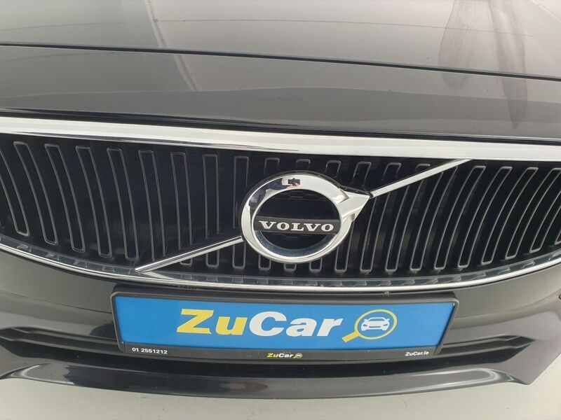 More views of Volvo V90