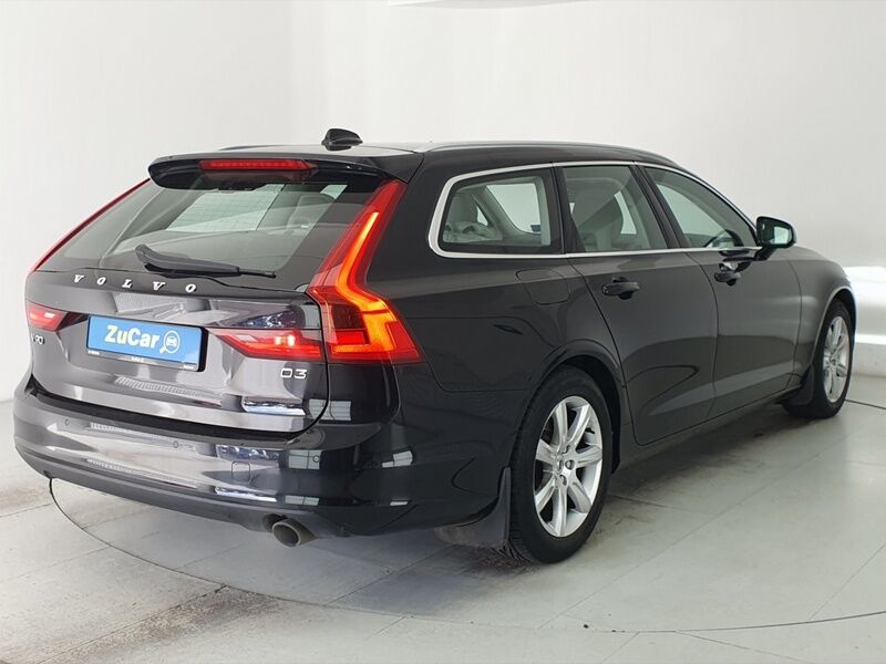 More views of Volvo V90