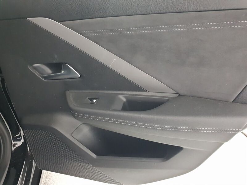 More views of Opel Astra