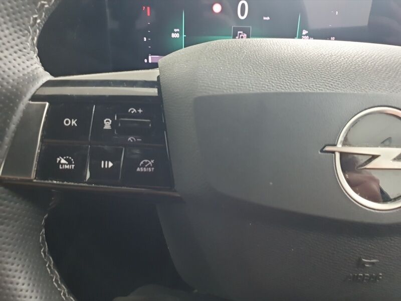 More views of Opel Astra