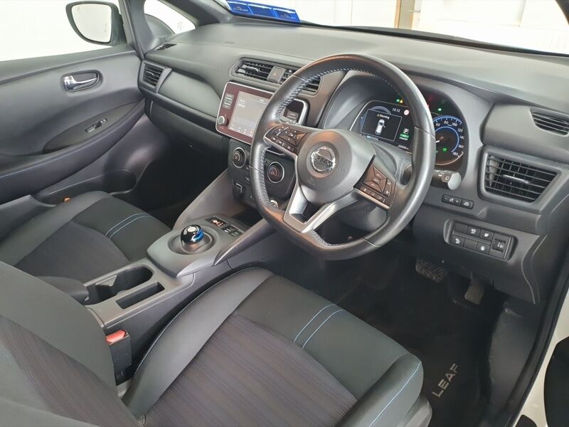 More views of Nissan Leaf