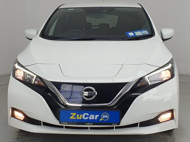 More views of Nissan Leaf