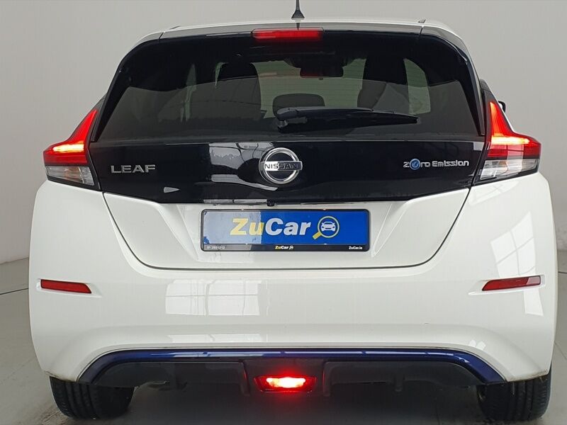 More views of Nissan Leaf
