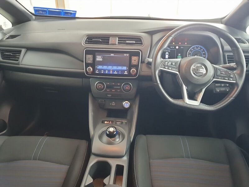 More views of Nissan Leaf