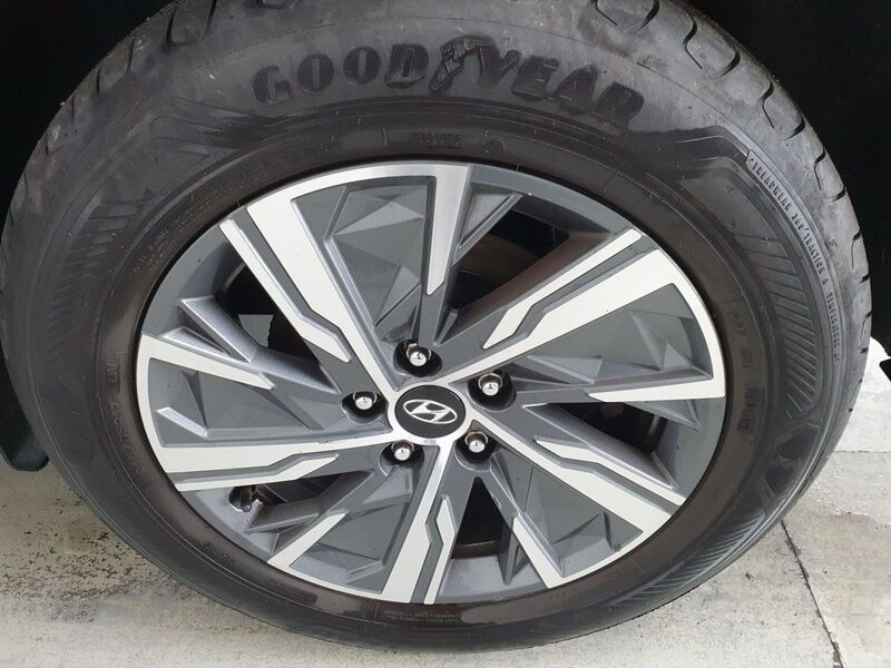 More views of Hyundai Tucson