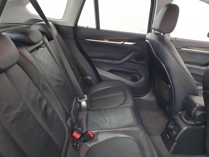 More views of BMW X1