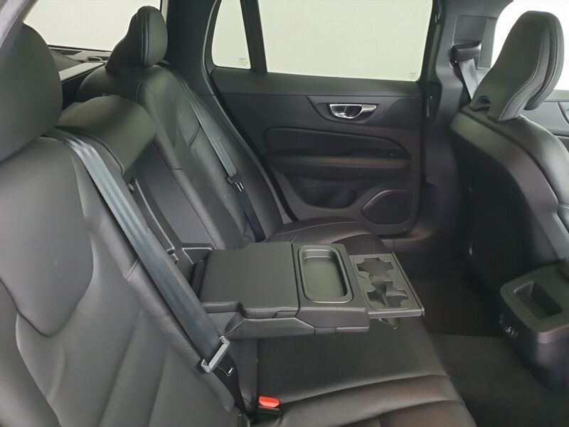 More views of Volvo V60