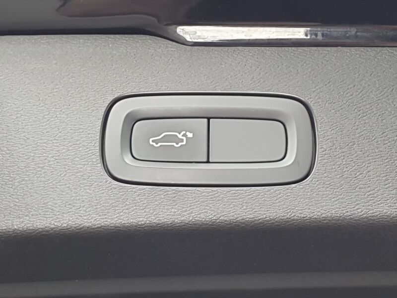 More views of Volvo V60