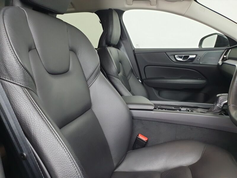 More views of Volvo V60