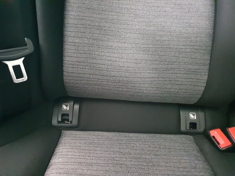 More views of Nissan X-Trail