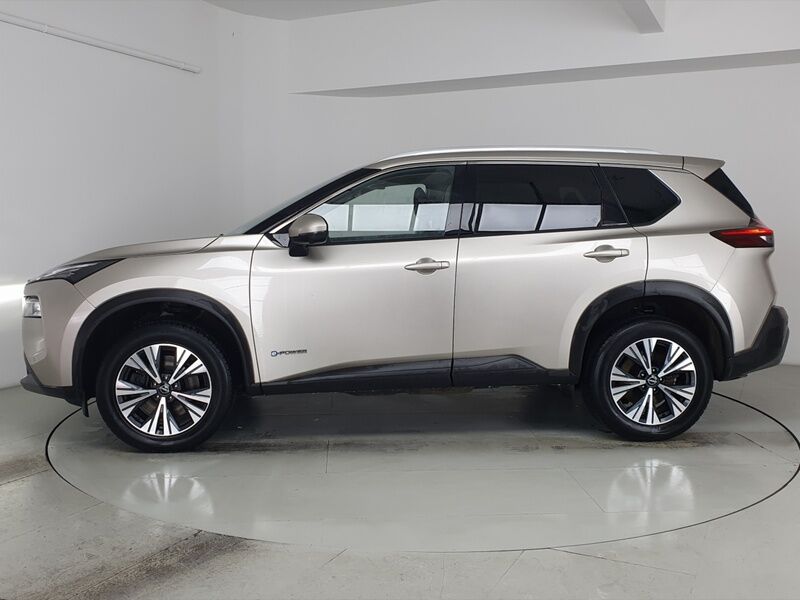More views of Nissan X-Trail