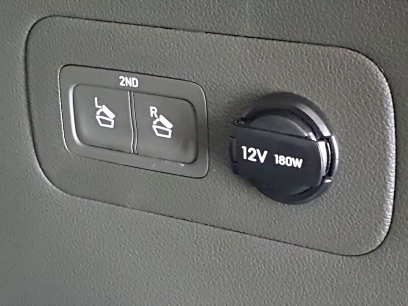 More views of Hyundai Santa Fe