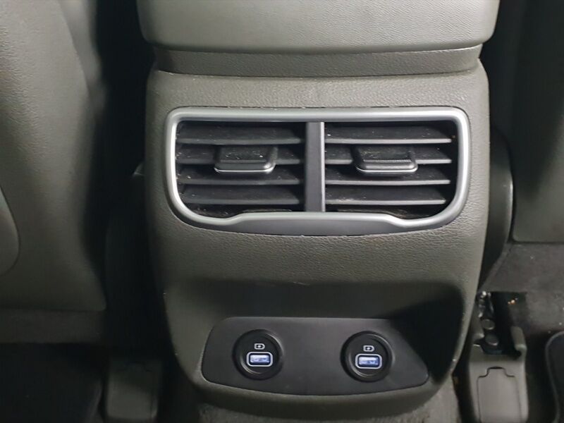 More views of Hyundai Santa Fe