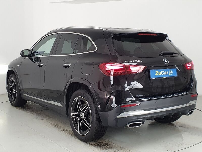 More views of Mercedes-Benz GLA