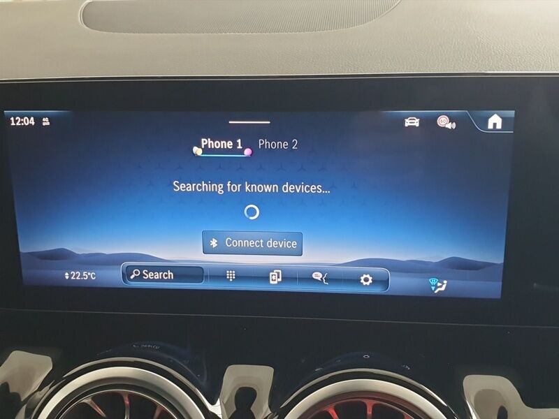 More views of Mercedes-Benz GLA