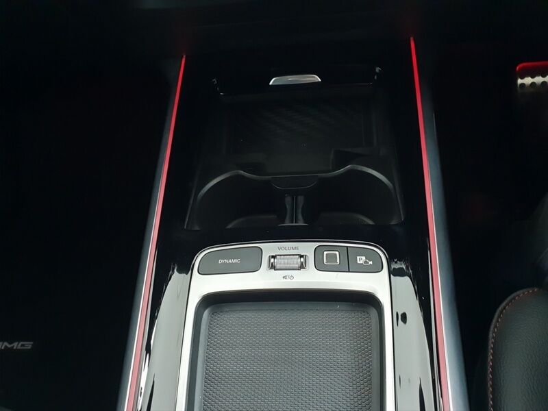 More views of Mercedes-Benz GLA