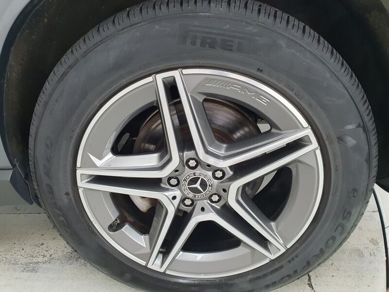 More views of Mercedes-Benz GLE