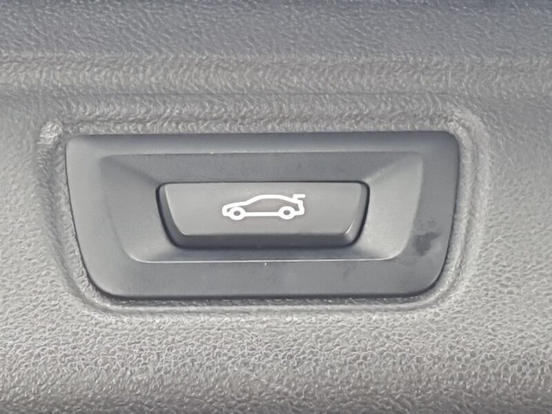 More views of BMW 3-Series