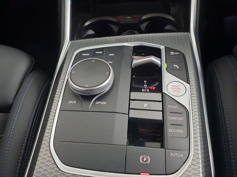 More views of BMW 3-Series