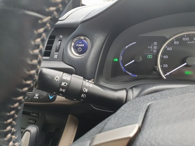 More views of Lexus CT