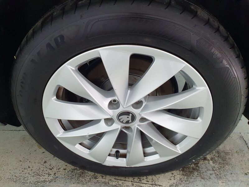 More views of Skoda Superb