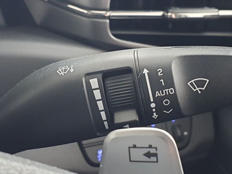 More views of Hyundai IONIQ