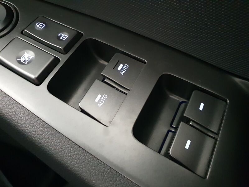 More views of Hyundai IONIQ