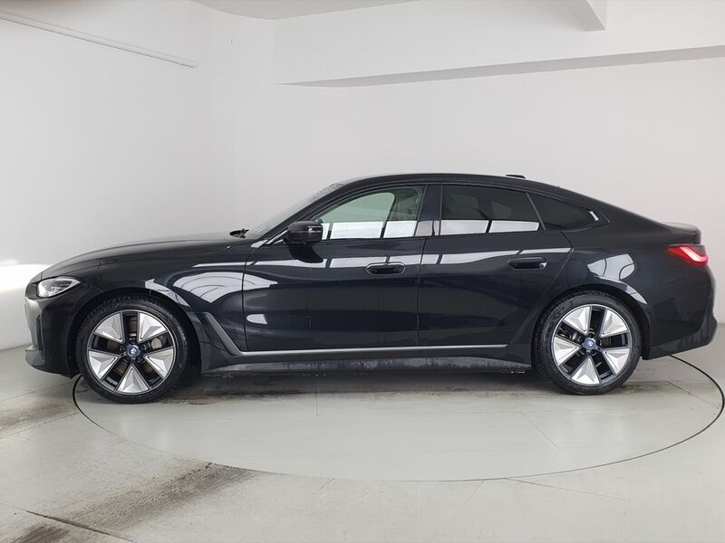 More views of BMW i4