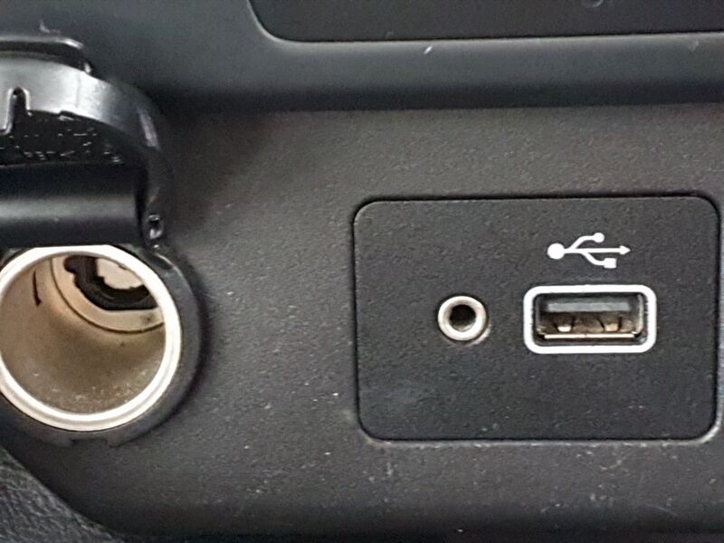 More views of Nissan Leaf