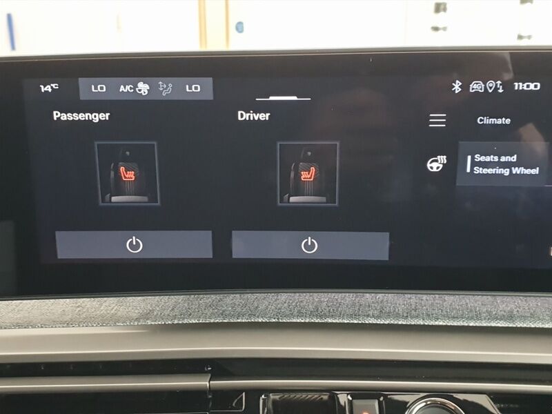 More views of Peugeot 3008