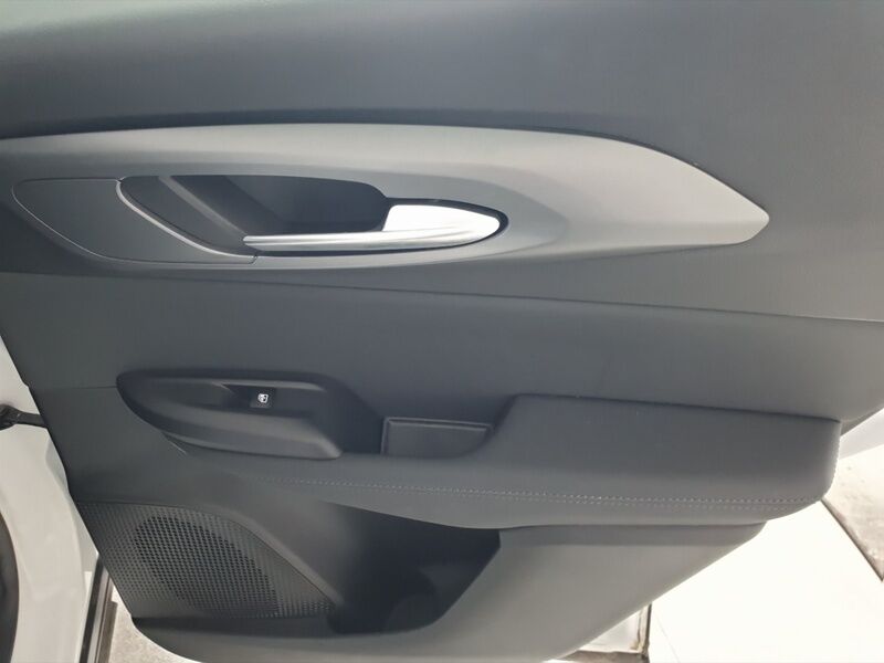 More views of Alfa Romeo Tonale