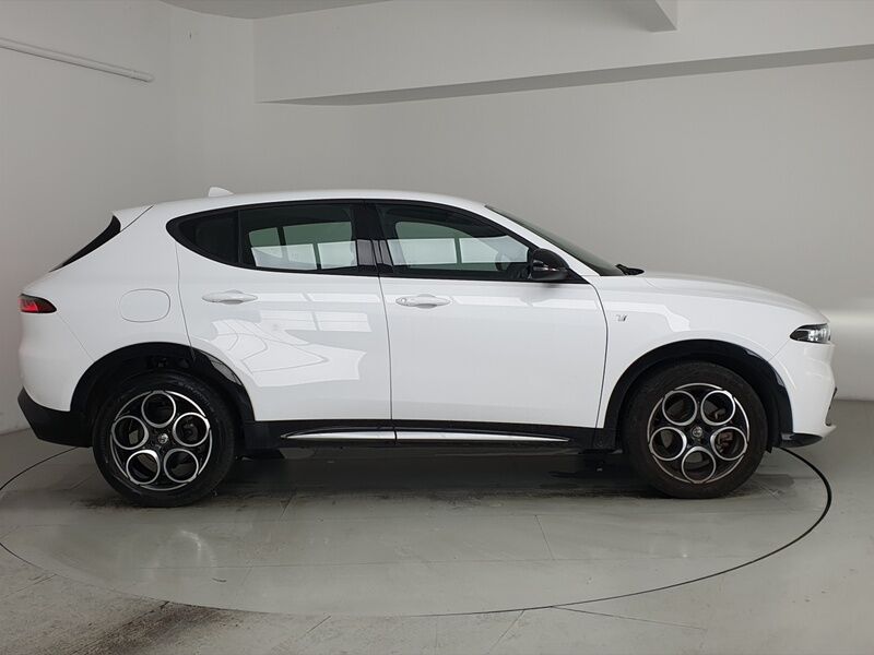 More views of Alfa Romeo Tonale