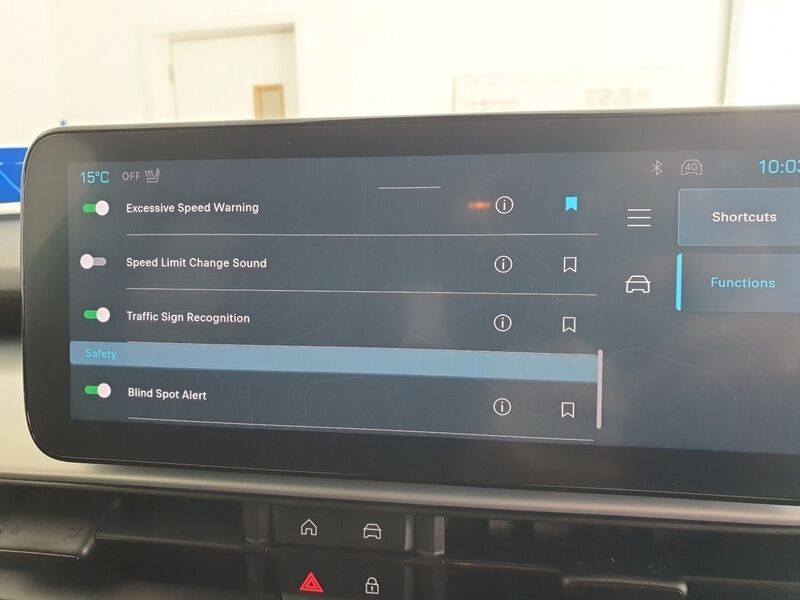 More views of Jeep Avenger