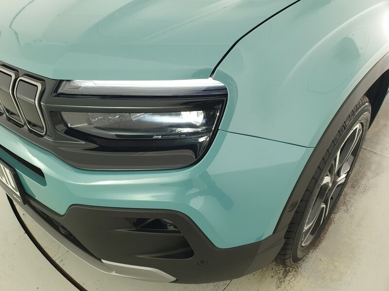 More views of Jeep Avenger