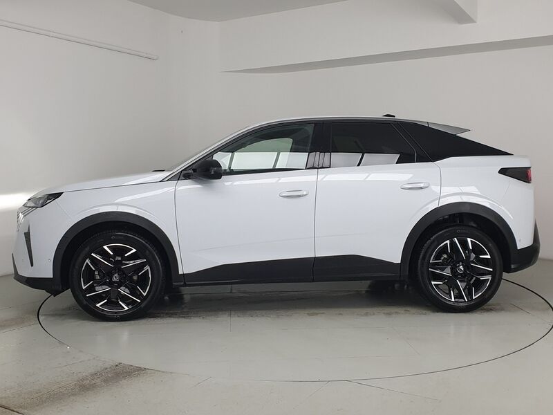 More views of Peugeot 3008