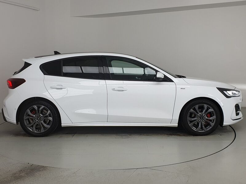 More views of Ford Focus