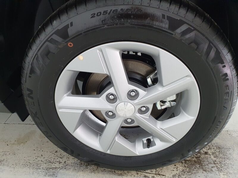 More views of Hyundai KONA