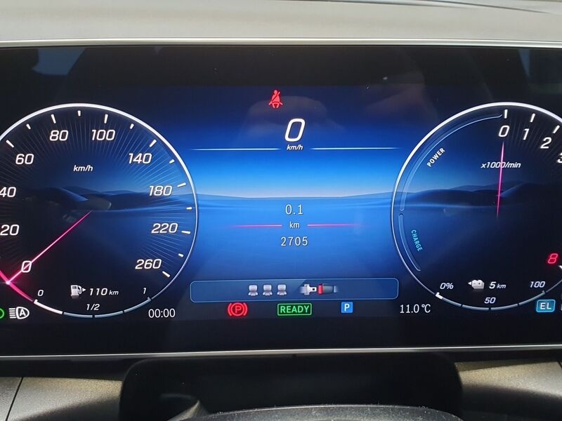 More views of Mercedes-Benz GLC